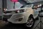 Selling White Hyundai Tucson 2011 in Manila-2