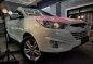 Selling White Hyundai Tucson 2011 in Manila-3