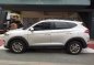 White Hyundai Tucson 2019 for sale in Automatic-5