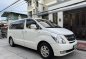 Selling White Hyundai Starex 2014 in Quezon City-1