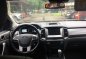 White Ford Everest 2018 for sale in Automatic-6