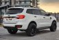 White Ford Everest 2016 for sale in Automatic-4