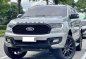 White Ford Everest 2017 for sale in Automatic-5