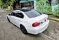 Selling White Bmw 318I 2012 in Bacoor-5