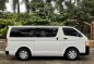 Selling White Toyota Hiace 2018 in Quezon City-2