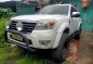 Selling White Ford Everest 2009 in Manila-1