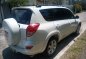 Pearl White Toyota Rav4 2006 for sale in Automatic-9