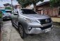 Selling White Toyota Fortuner 2019 in Manila-5