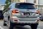 White Ford Everest 2017 for sale in Automatic-4