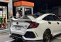 White Honda Civic 2017 for sale in Automatic-4