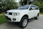 Selling White Mitsubishi Montero sport 2012 in Las Piñas-1