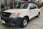 White Toyota Hilux 2005 for sale in Pasig-0