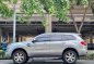 Selling White Ford Everest 2016 in Makati-6