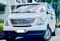 Selling White Hyundai Starex 2015 in Makati-1