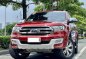 Selling White Ford Everest 2016 in Makati-0