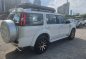 White Ford Everest 2014 for sale in Automatic-3