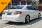 Pearl White Toyota Corolla 2013 for sale in Automatic-5