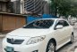 Selling Pearl White Toyota Altis 2010 in Pasig-1