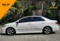 Pearl White Toyota Corolla 2013 for sale in Automatic-4