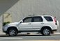 White Honda Cr-V 2006 for sale in Makati-6