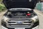 White Ford Everest 2016 for sale in Automatic-4