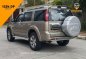 White Ford Everest 2013 for sale in Automatic-3