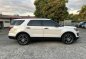 Selling Pearl White Ford Explorer 2017 in Manila-5