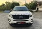 Selling Pearl White Ford Explorer 2017 in Manila-1