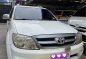 Selling White Toyota Fortuner 2007 in Taytay-0