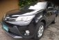 Selling White Toyota Rav4 2013 in Quezon City-1