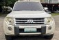 Pearl White Mitsubishi Pajero 2011 for sale in Automatic-1