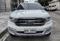 White Ford Everest 2017 for sale in Automatic-3
