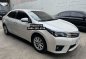 White Toyota Corolla altis 2014 for sale in Automatic-8