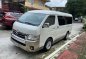 Selling White Toyota Hiace Super Grandia 2015 in Quezon City-1