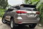 Selling White Toyota Fortuner 2018 in Manila-3