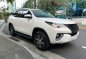 Selling White Toyota Fortuner 2018 in Manila-4