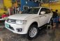 Sell White 2009 Mitsubishi Montero in Manila-4