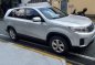 White Kia Sorento 2013 for sale in Mandaluyong-2