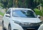 Selling Pearl White Honda Hr-V 2019 in Quezon City-4