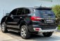 Selling White Ford Everest 2016 in Manila-3