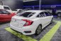 Selling Pearl White Honda Civic 2020 in Malabon-3