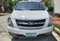 Selling White Hyundai Starex 2008 in Quezon City-1