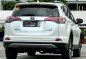 Selling White Toyota Rav4 2018 in Makati-4