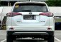 White Toyota Rav4 2018 for sale in Automatic-3