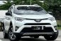 Selling White Toyota Rav4 2018 in Makati-7