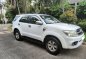 Pearl White Toyota Fortuner 2006 for sale in Rizal-0