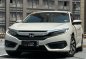 White Honda Civic 2018 for sale in Automatic-9