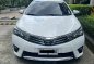 Sell Pearl White 2015 Toyota Corolla altis in Pasig-1