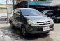 Sell White 2005 Toyota Innova in Manila-9