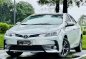 White Toyota Corolla altis 2017 for sale in Makati-2